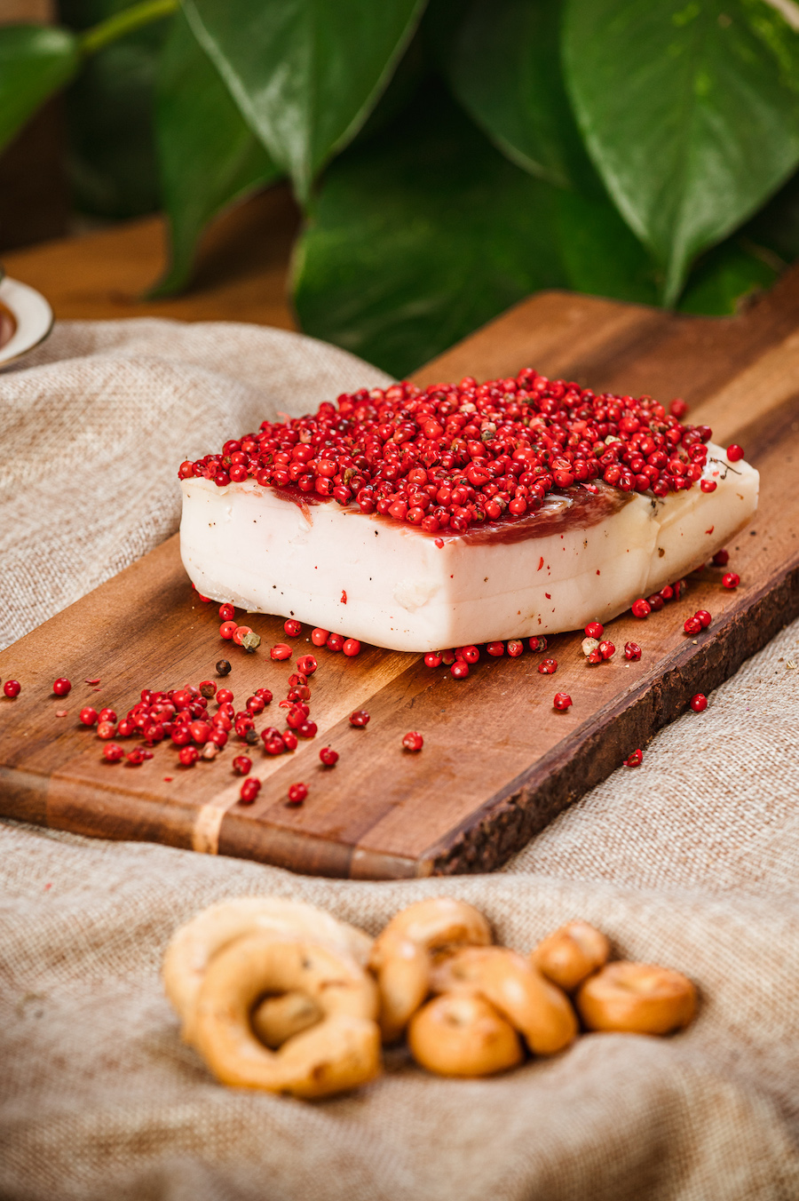 Lardo Stagionato al Pepe Rosa - immagine 3